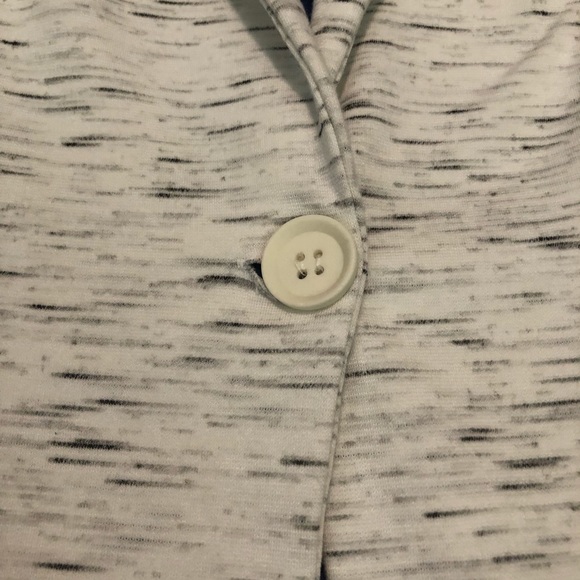 NWOT Olivia Moon Collared Blazer - Picture 4 of 9